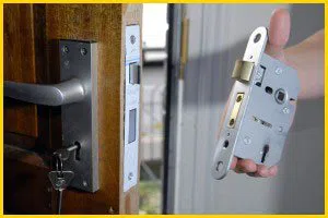 Metro Locksmith Services Houston, TX 713-470-0703 - 13-lock-replace