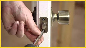 Metro Locksmith Services Houston, TX 713-470-0703 Metro Locksmith Services Houston, TX 713-470-0703 - 14-install-new-lock