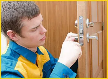 Metro Locksmith Services Houston, TX 713-470-0703 - 16-emergency-unlock